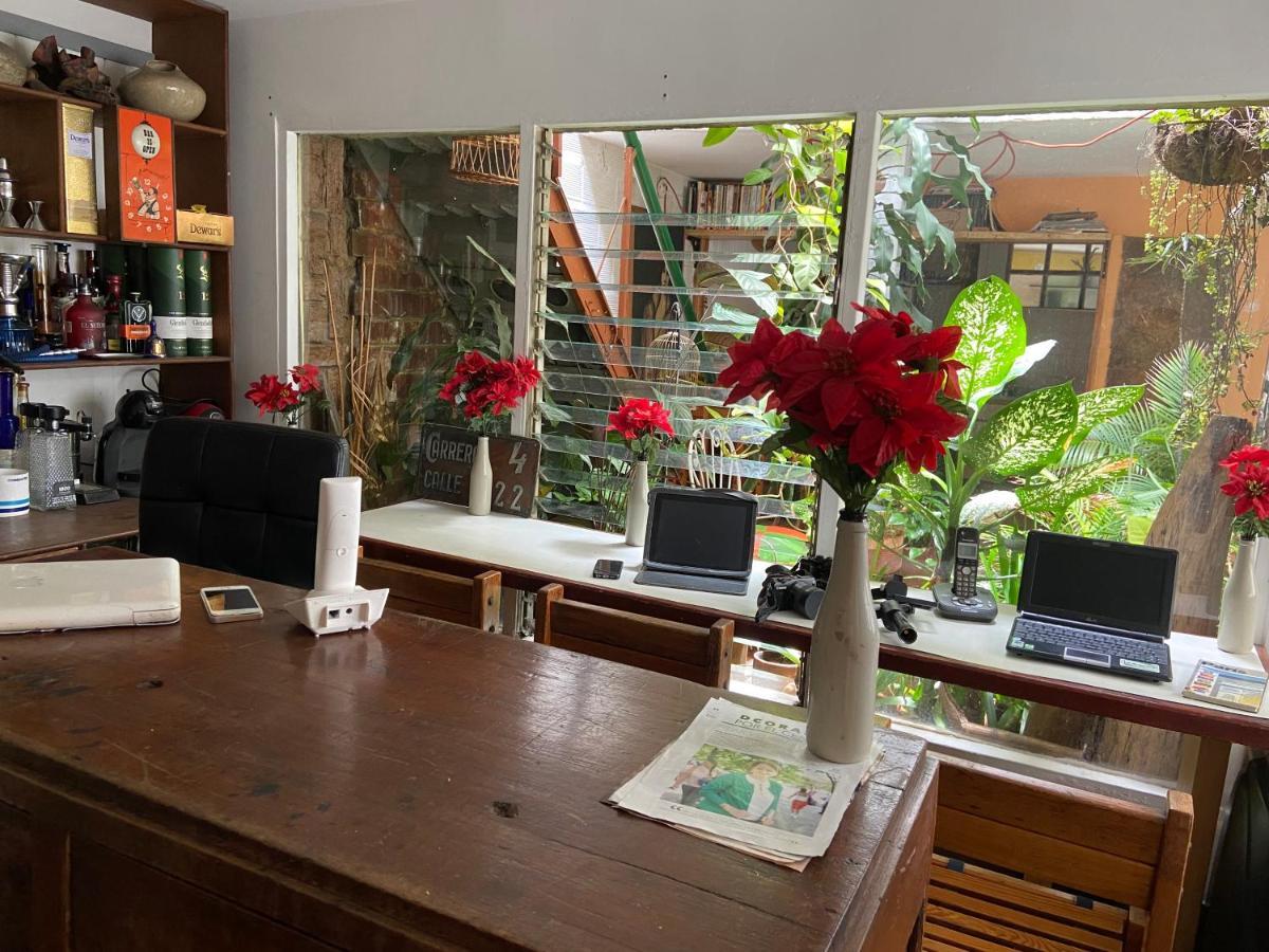 Hostal Casa Las Tias Medellin Luaran gambar